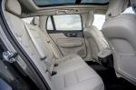 Volvo V60 D4 Cross Country 2019 года (UK)